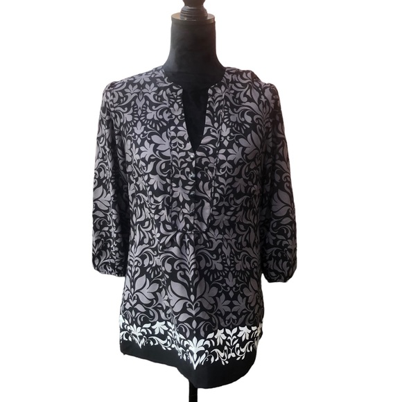 Ann Taylor Loft Dark Floral Blouse size Small - Picture 3 of 9